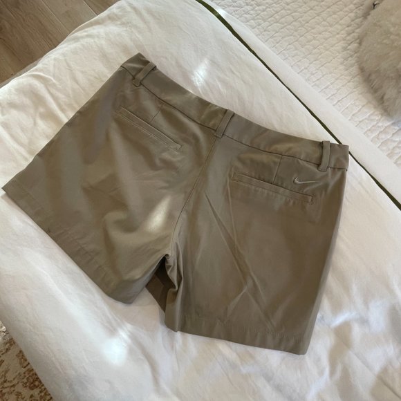 NWOT Nike Golf Shorts - Khaki - Picture 3 of 3